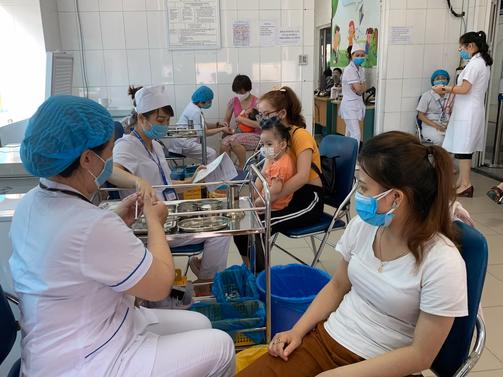 Bộ Y tế đề nghị các địa phương tự mua sắm vaccine Tiêm chủng mở rộng -0