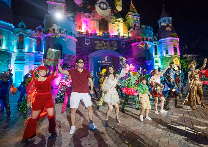 VinWonders tưng bừng khởi động Wonder Summer 2023 -0