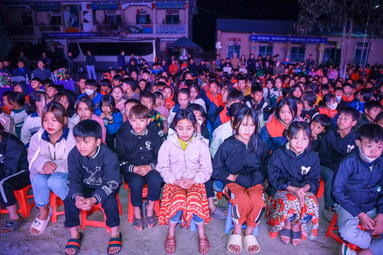 Đêm văn nghệ đặc biệt nơi miền cao nguyên đá Hà Giang -0