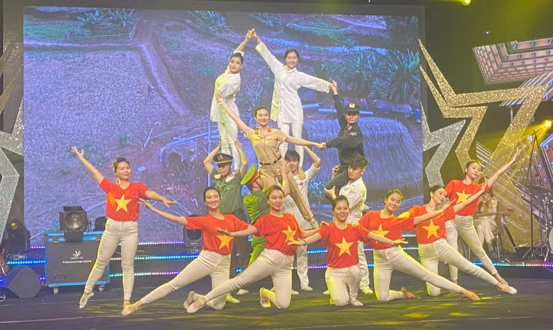 Chương trình “Giai điệu bình yên” số đặc biệt chủ đề “75 năm khắc ghi lời Bác” -0
