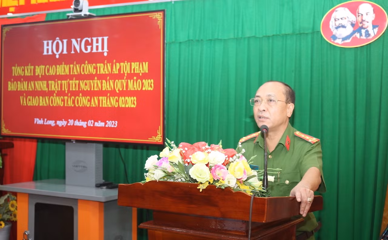 Công an Vĩnh Long mở cao điểm truy quét cờ bạc -0