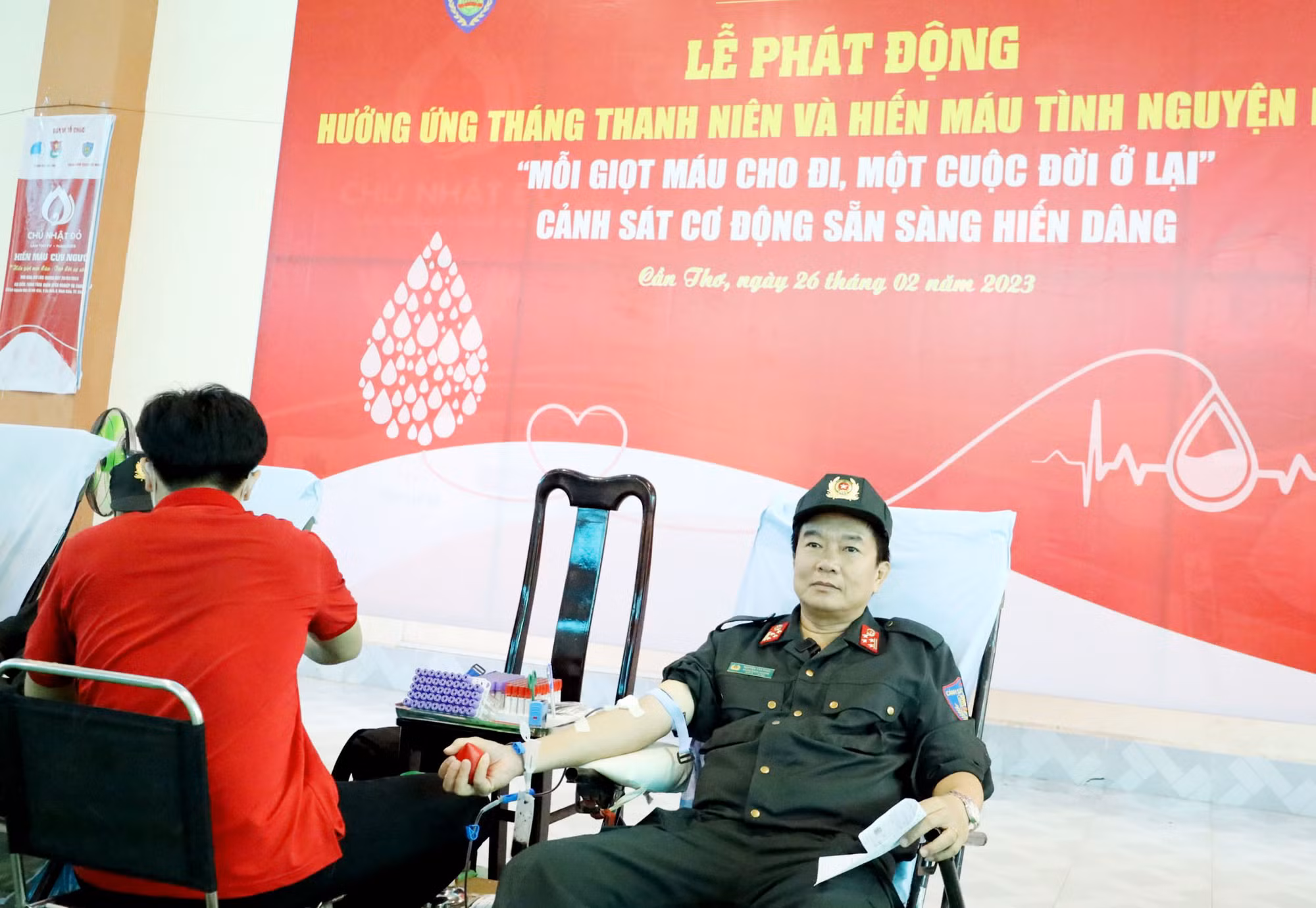 CBCS Trung đoàn CSCĐ Tây Nam Bộ hiến máu tình nguyện -0