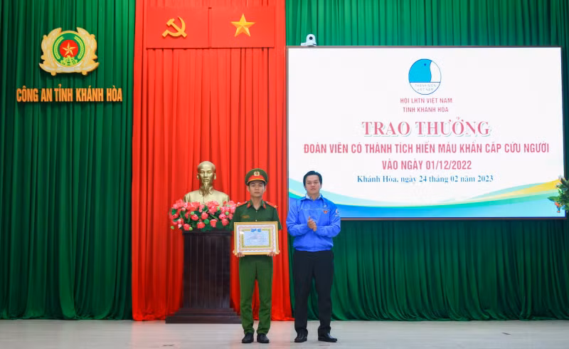 Tư vấn nghề nghiệp và giới thiệu việc làm cho các hạ sĩ quan xuất ngũ -1