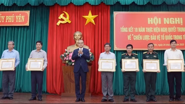Phú Yên làm tốt hơn nữa chiến lược bảo vệ Tổ quốc trong tình hình mới