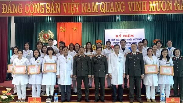Bệnh viện 19-8 kỷ niệm 68 năm Ngày Thầy thuốc Việt Nam