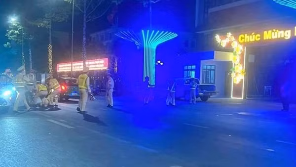 Truy tìm đối tượng đi xe máy cố tình tông trọng thương Đại úy CSGT