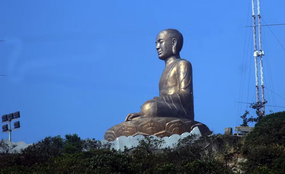 yen tu.jpg -0
