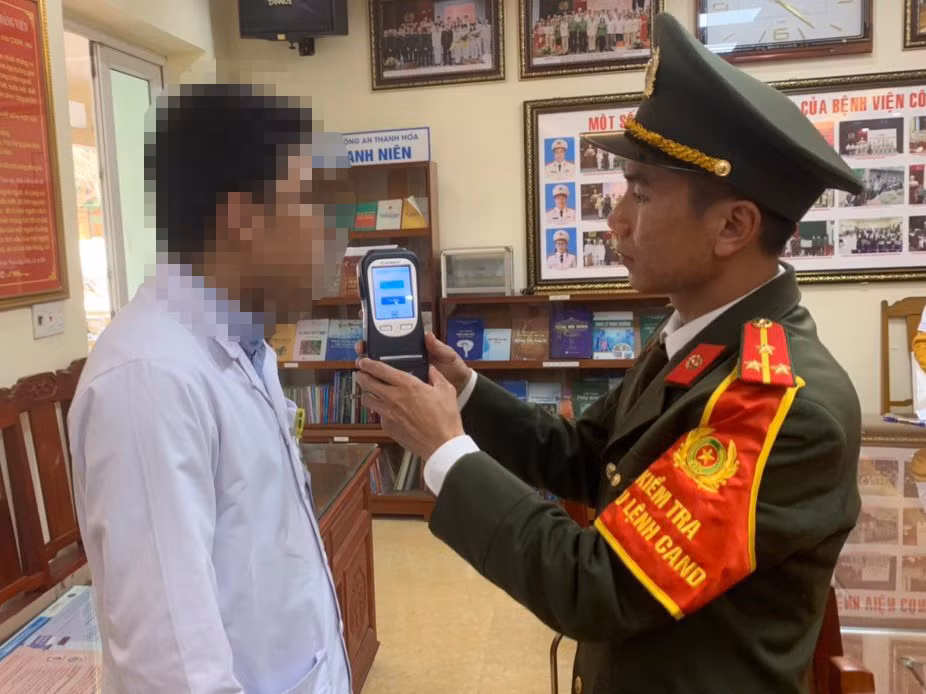 Tăng cường kiểm tra, chấn chỉnh việc chấp hành Điều lệnh Công an nhân dân -0