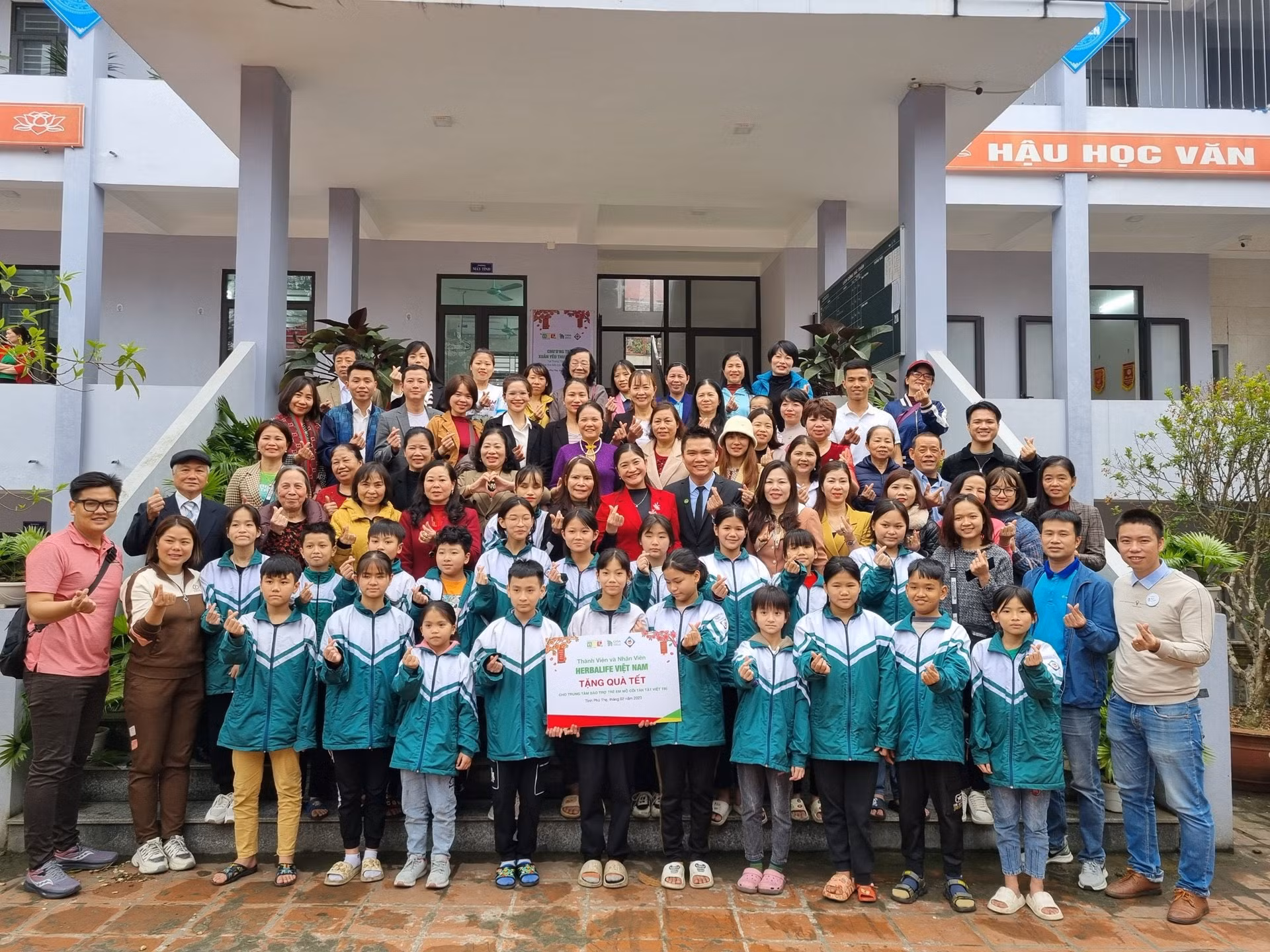 Herbalife Việt Nam tổ chức Chương trình “Xuân yêu thương 2023” cho trẻ em có hoàn cảnh khó khăn -0