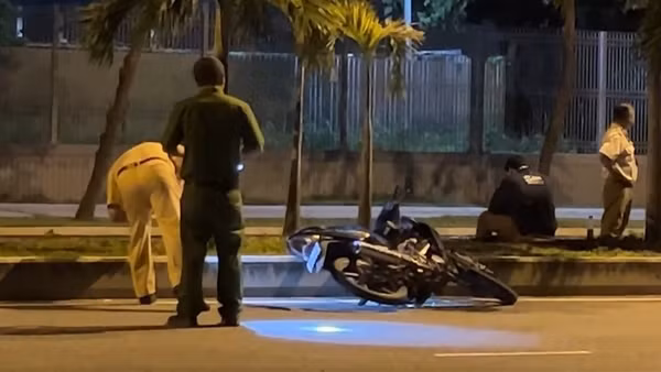 Tử vong sau cú đâm vào dải phân cách