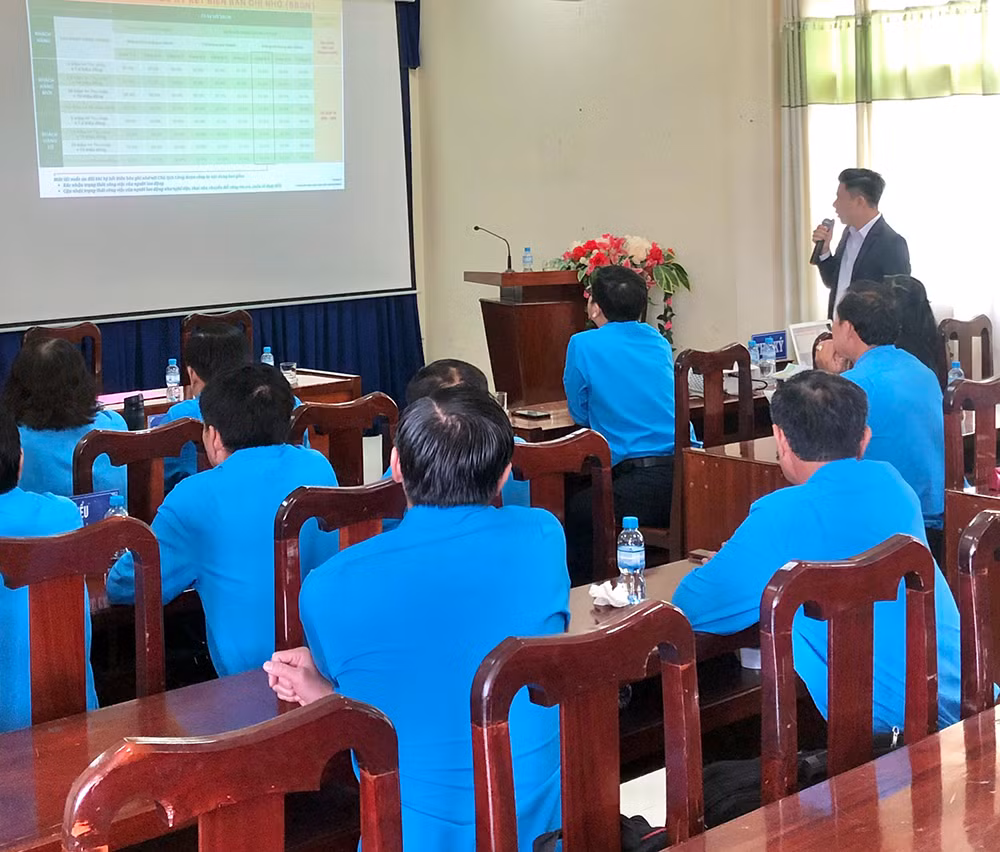 Nỗ lực loại bỏ “tín dụng đen” khỏi đời sống công nhân lao động -0