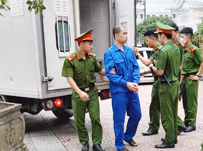 Bài học đắt giá cho những kẻ vận chuyển ma túy thuê -0