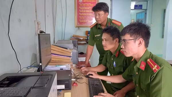 Vì sự bình yên của vùng quê lúa bên sông Đà Rằng