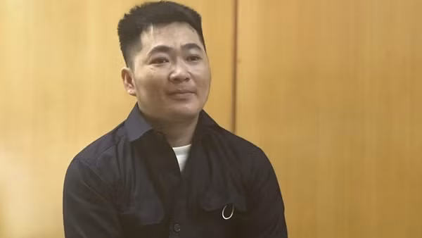 Thanh niên cất giấu "khối kim loại hình khẩu súng" lãnh án vì mua bán ma túy