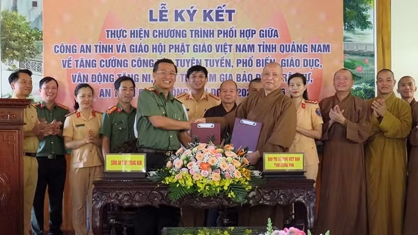 Tăng cường tuyên tuyền, vận động tăng ni, phật tử tham gia bảo đảm TTATGT