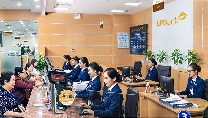 LPBank cam kết đảm bảo quyền lợi hợp pháp, chính đáng của khách hàng -0