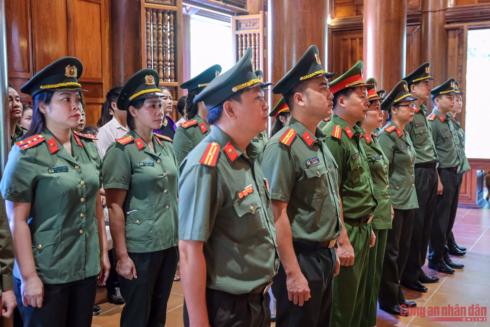 Khối thi đua số 4 Công đoàn CAND về nguồn tại những 