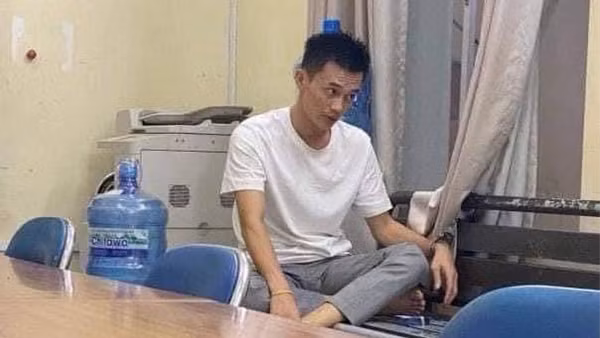 Tạm giữ Phan Công Khanh – tay chơi siêu xe nổi tiếng Việt Nam