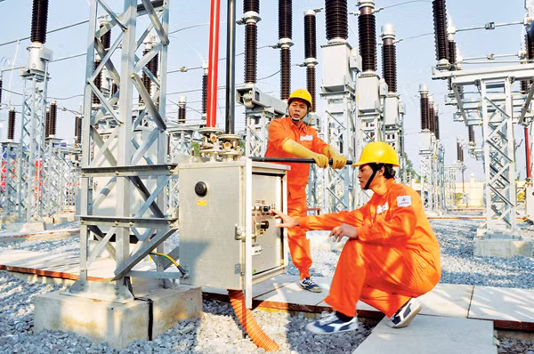 Tháng 6, điện năng sản xuất và nhập khẩu toàn hệ thống đạt 25,323 tỷ kWh -0