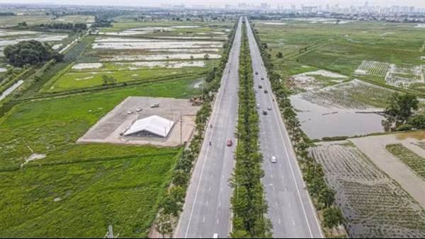 Giải phóng mặt bằng Vành đai 4: Khởi công xong, chưa phải đã hết khó!