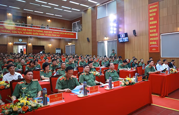 Tiếp tục thực hiện tốt nhiệm vụ bảo vệ tuyệt đối an toàn đối tượng Cảnh vệ -0