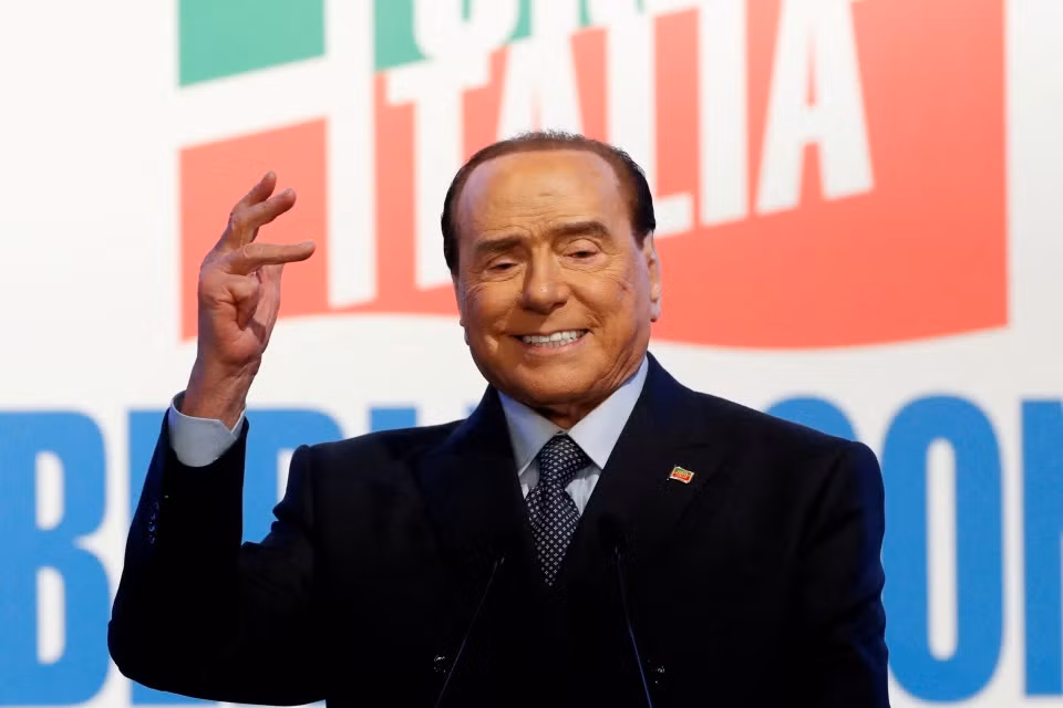 Berlusconi-chữ tài cũng lắm, chữ tai cũng nhiều -0