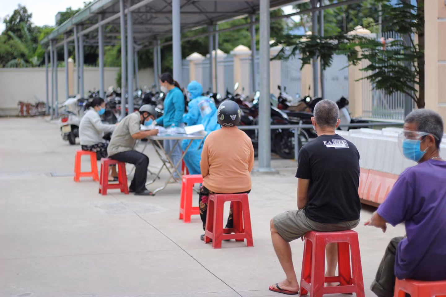 TP Hồ Chí Minh tiếp tục hỗ trợ đợt 3 cho người dân khó khăn do dịch -0