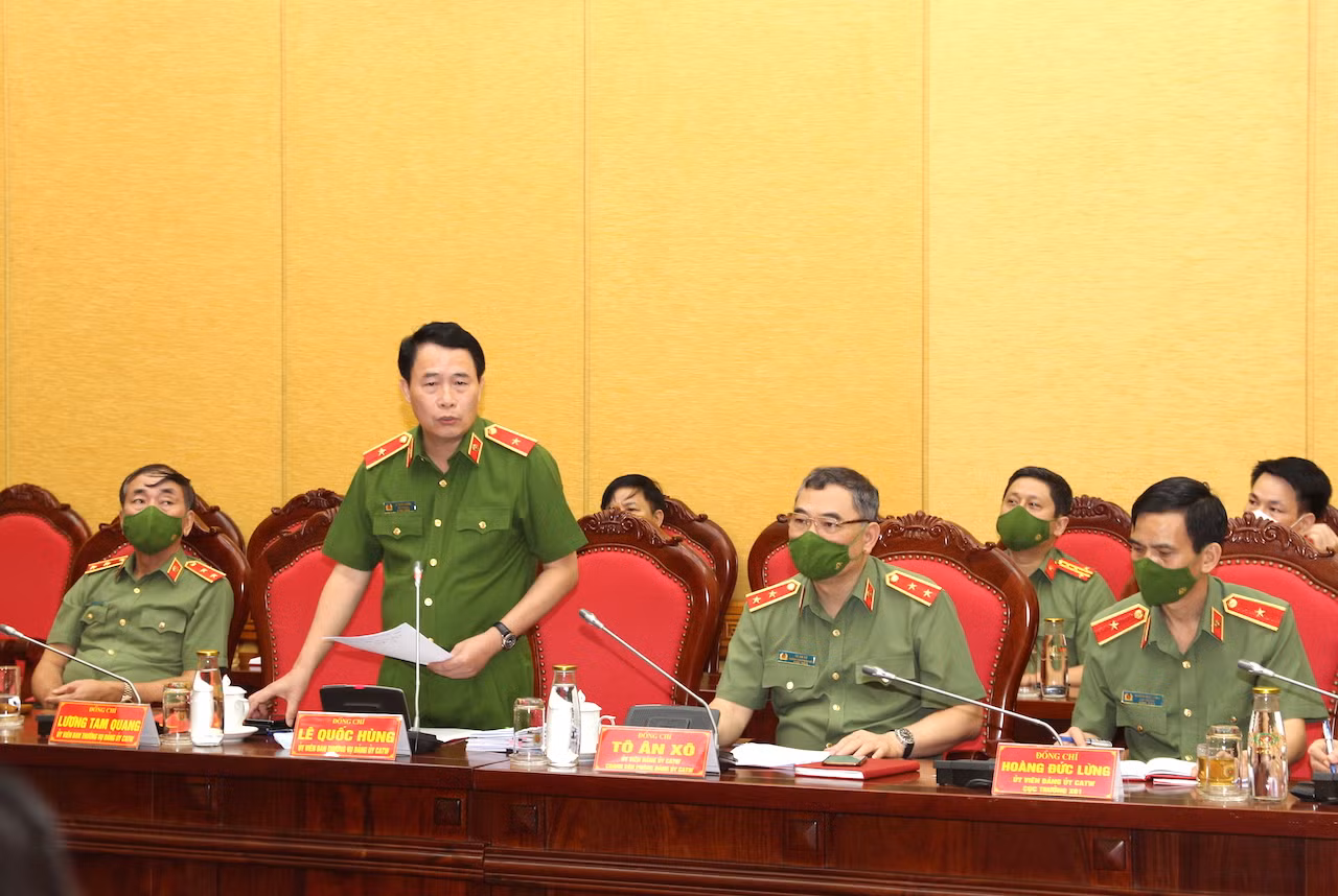 Chủ động các giải pháp bảo đảm an ninh, trật tự và phòng, chống dịch COVID-19 -0