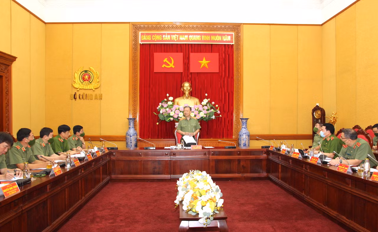 Chủ động các giải pháp bảo đảm an ninh, trật tự và phòng, chống dịch COVID-19 -0
