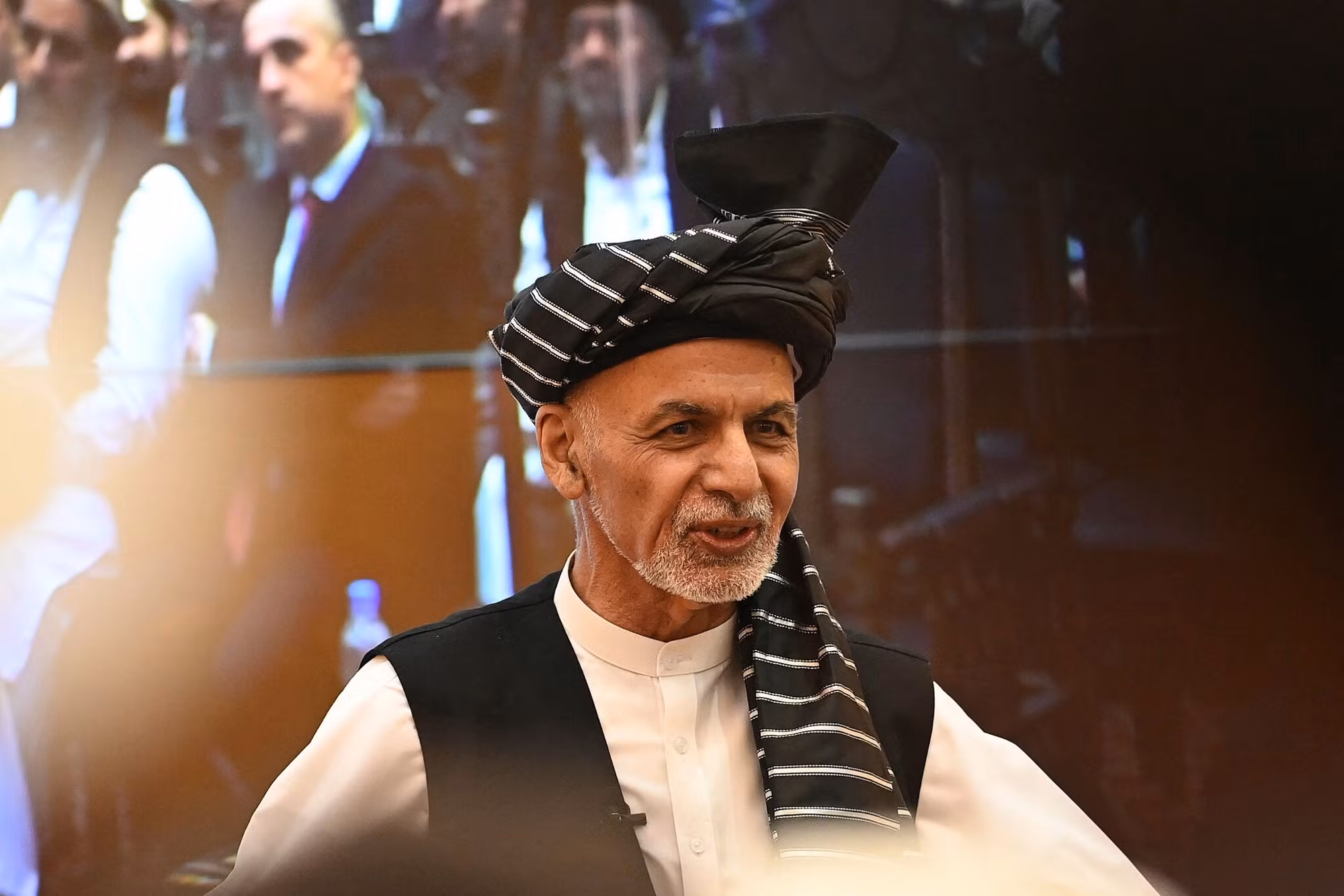 Hé lộ tung tích Tổng thống Afghanistan bỏ trốn -0