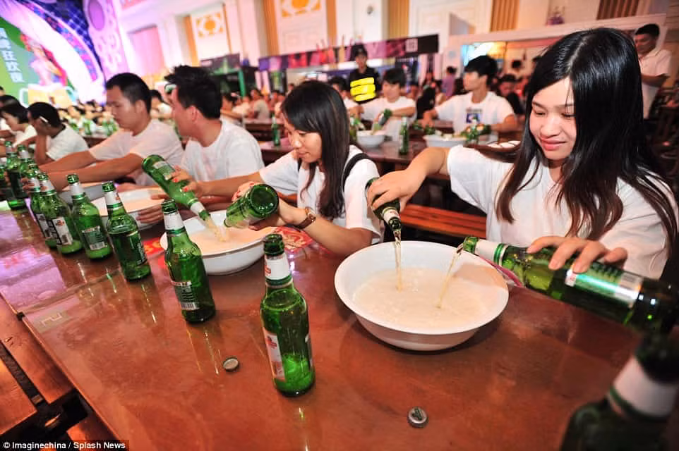 Những góc khuất đằng sau vụ bê bối tại Alibaba -0