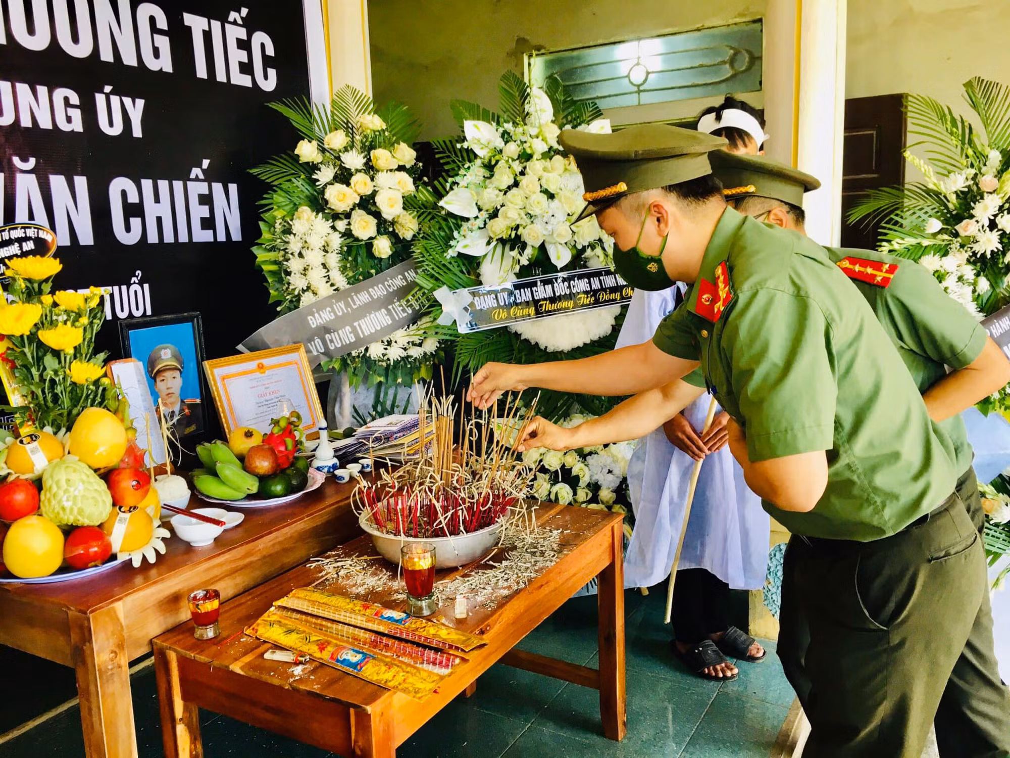 Tiếc thương người lính trẻ hy sinh khi làm nhiệm vụ -0