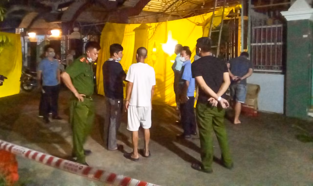 Tạm giữ nghi phạm gây hỏa hoạn khiến 4 người trong nhà tử vong -0