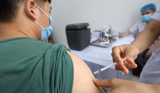 Thử nghiệm lâm sàng vaccine ARCT-154 phòng COVID-19 giai đoạn 2 và 3a ảnh 2