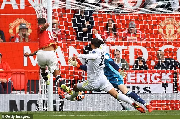 MU 5-1 Leedss: Quỷ Đỏ thị uy -0