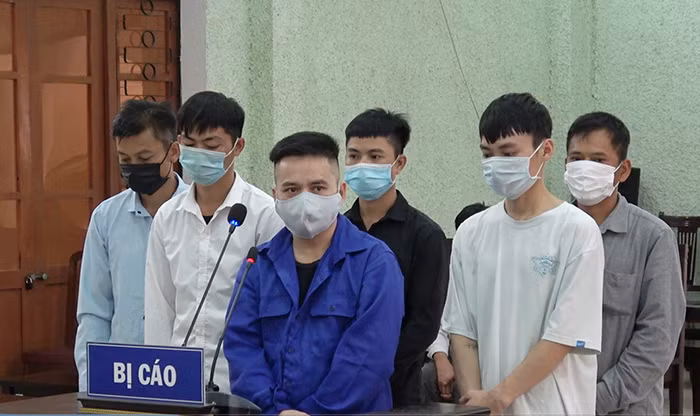 51 năm tù giam cho nhóm đối tượng tổ chức cho người khác xuất cảnh trái phép -0