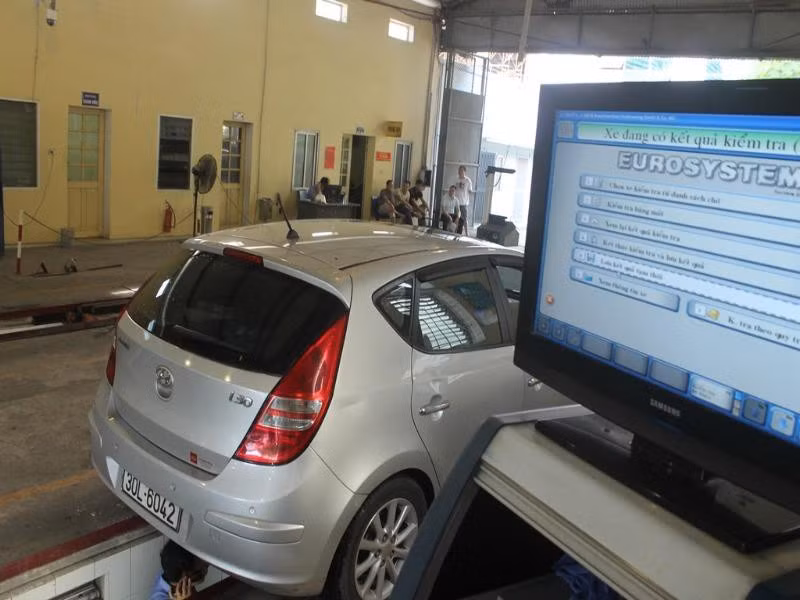 Ô tô quá hạn đăng kiểm ở các địa phương đang giãn cách tăng nhanh -0