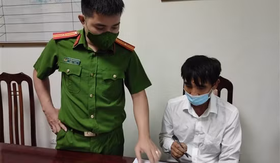 Điều tra vụ người đàn ông gục chết trước nhà ảnh 2