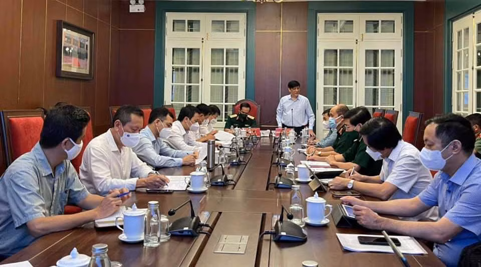 họp-tổng-kết-1-tháng-tiêm-chủng.jpg -0