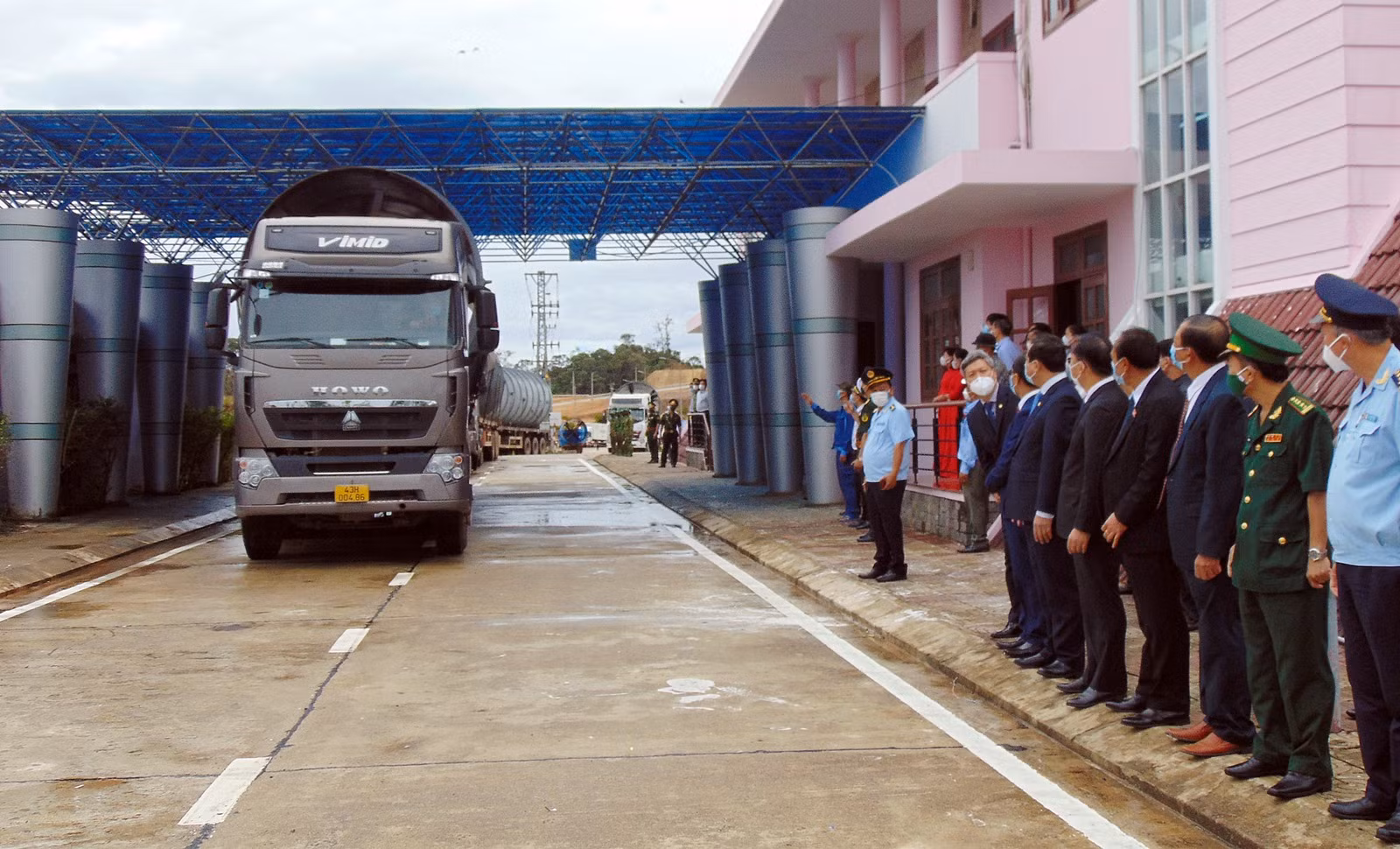 Khai trương cặp Cửa khẩu quốc tế Nam Giang - Đắc Tà Oọc -0
