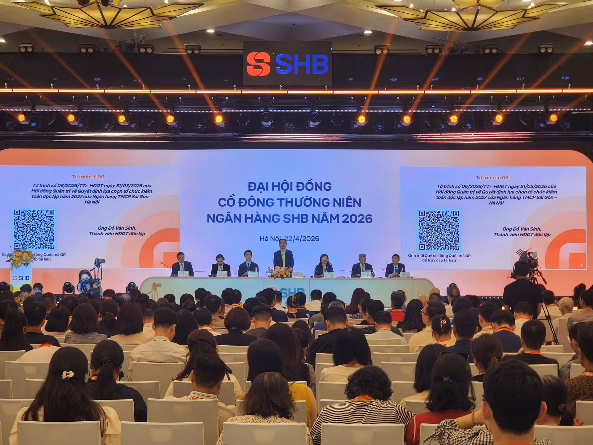 SHB đại hội cổ đông, ra mắt nhận diện thương hiệu mới -0