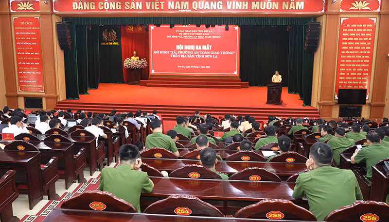 Quyết tâm xây dựng xã phường an toàn giao thông trên địa bàn Sơn La -0