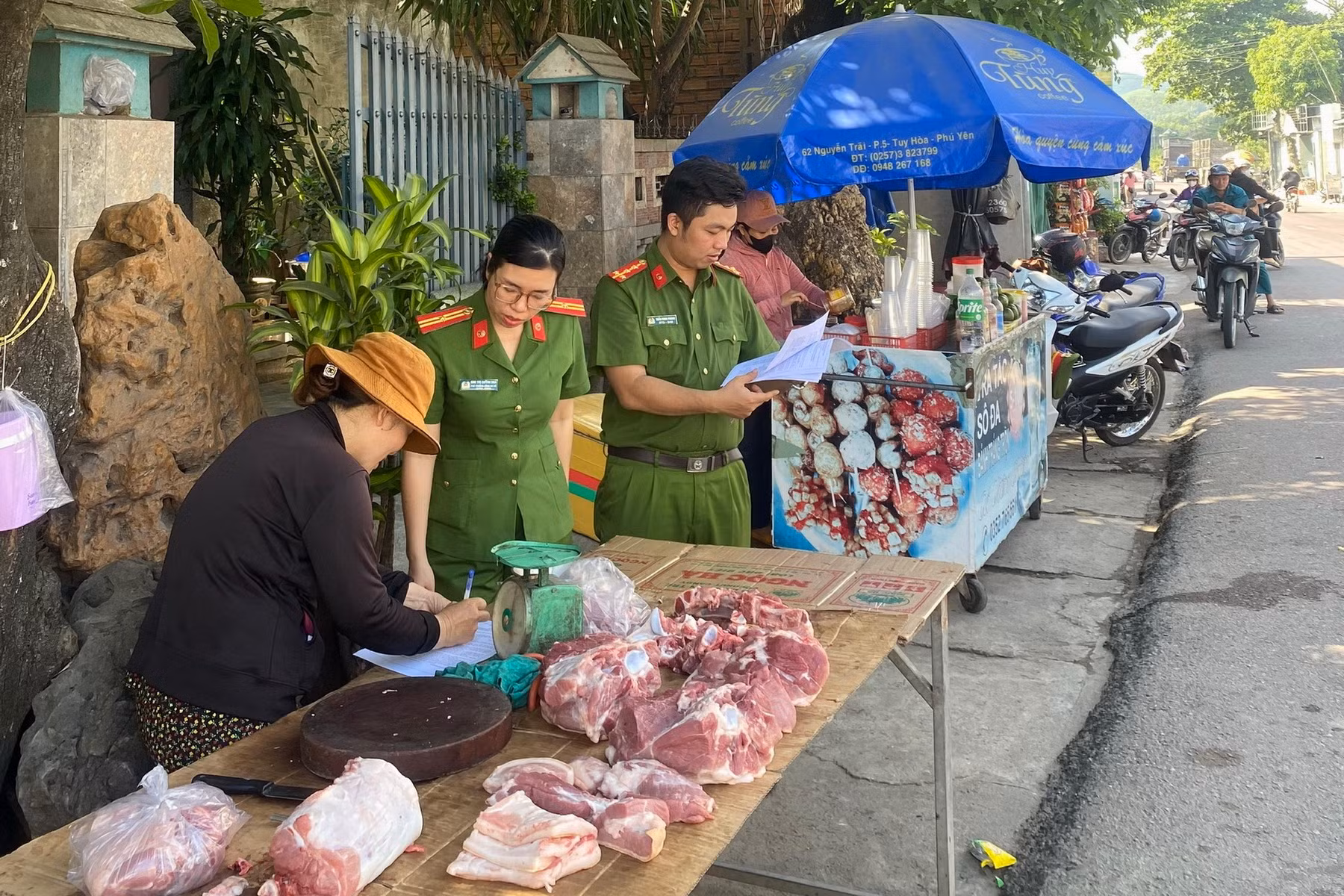  Nữ Phó trưởng Công an xã luôn gần dân, vì nhân dân phục vụ -0