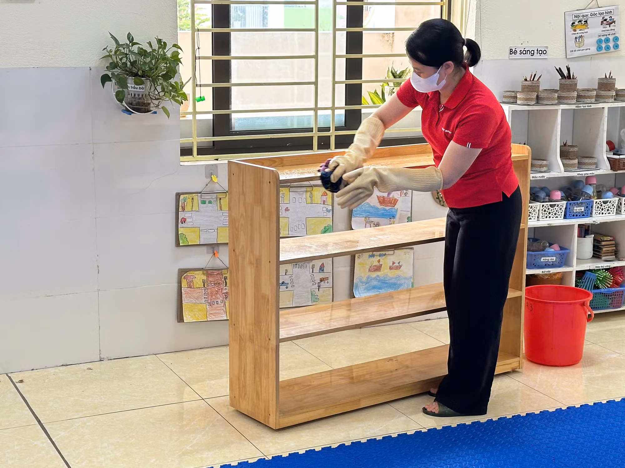 Bùng phát bệnh tay chân miệng, cảnh giác với những biến chứng nguy hiểm -0