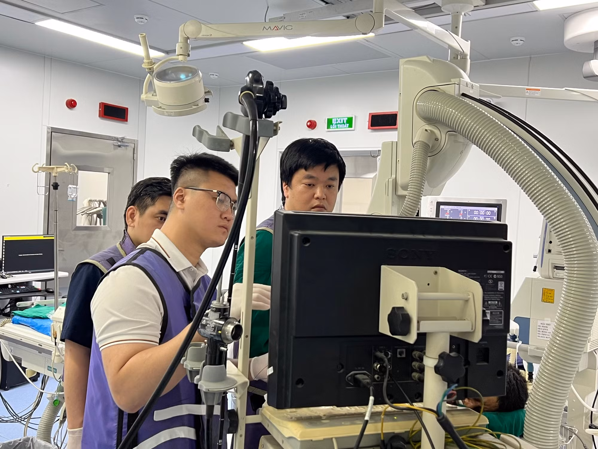 Bệnh viện 19-8 phát hiện sớm và loại bỏ tiền ung thư đường tiêu hoá qua nội soi -0