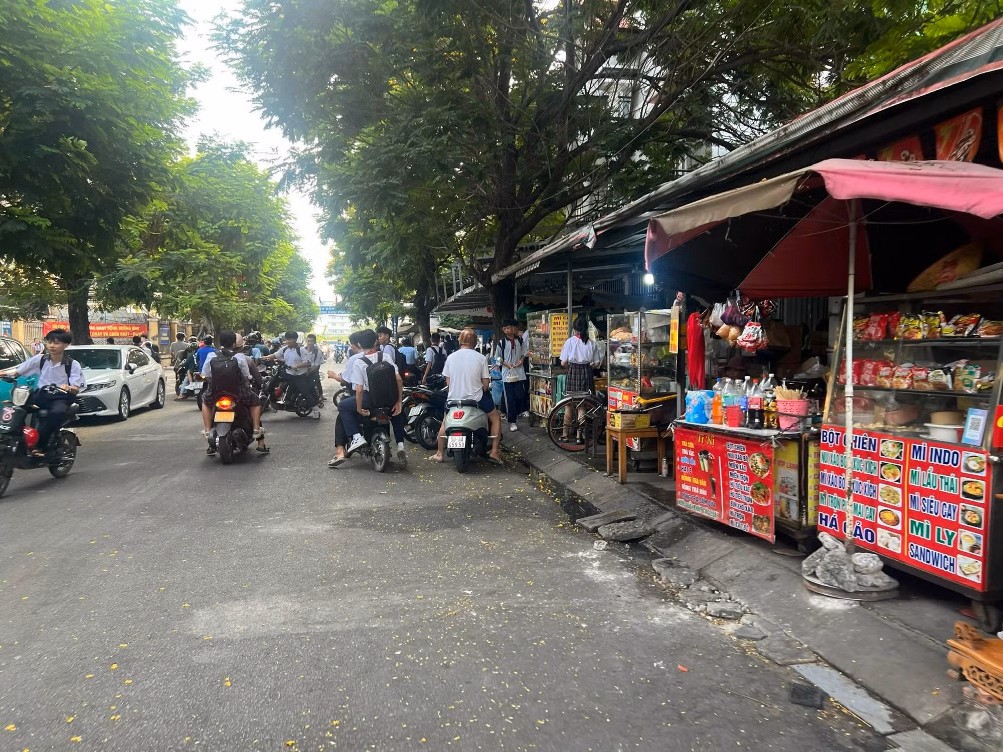 TP Hồ Chí Minh siết chặt quản lý thức ăn đường phố -0