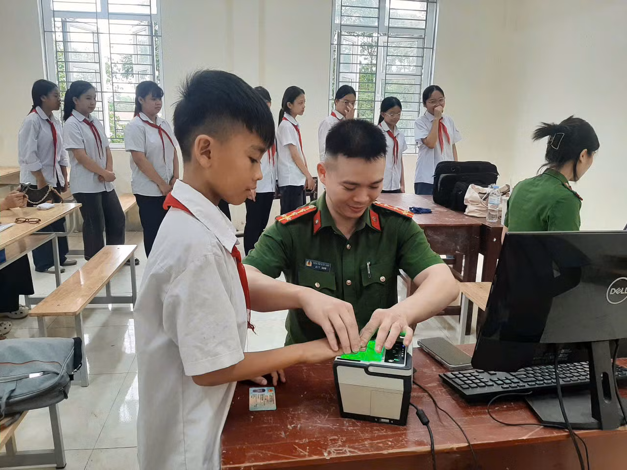 Gieo nền móng “công dân số” từ hôm nay -0