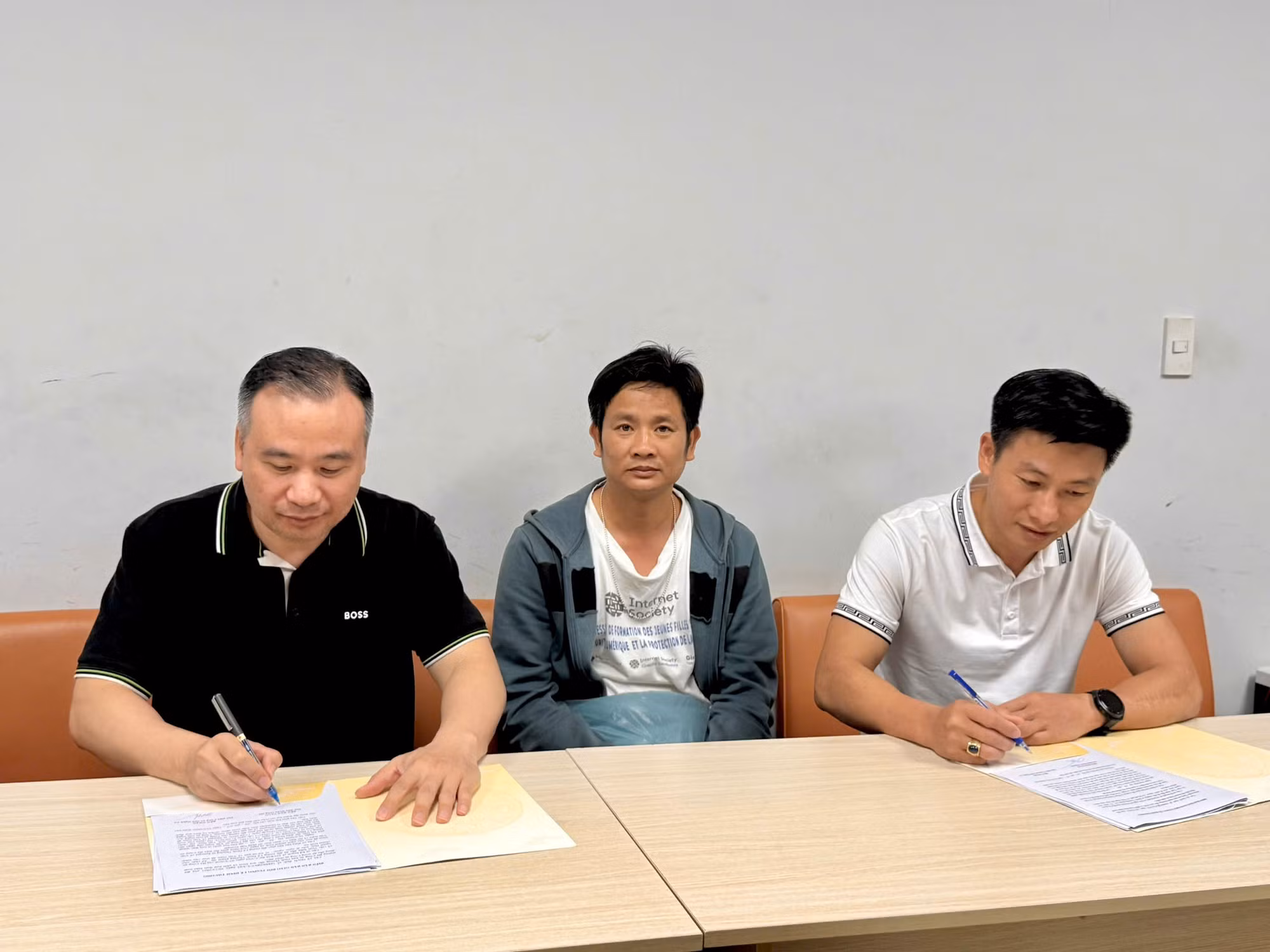 Dẫn độ đối tượng từ Xê-nê-gan về Việt Nam để truy cứu trách nhiệm hình sự -0