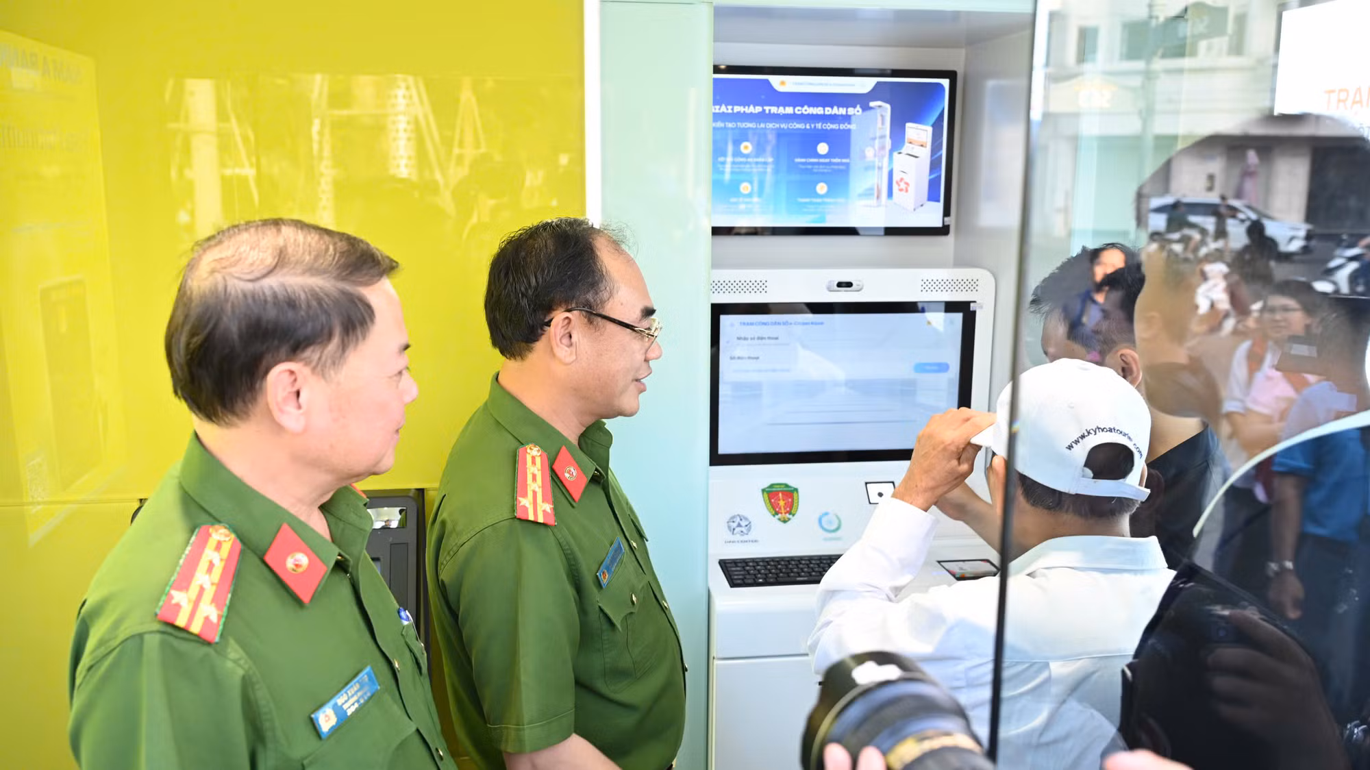 “Trạm công dân số”: Bước chuyển mình đột phá, đưa dịch vụ công đến tận tay người dân -1