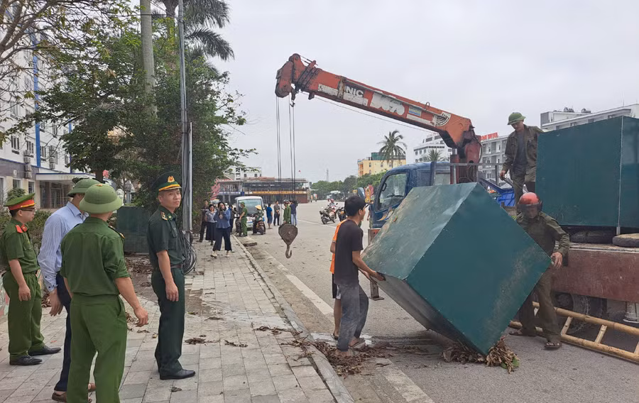 Giữ bình yên mùa du lịch biển -0
